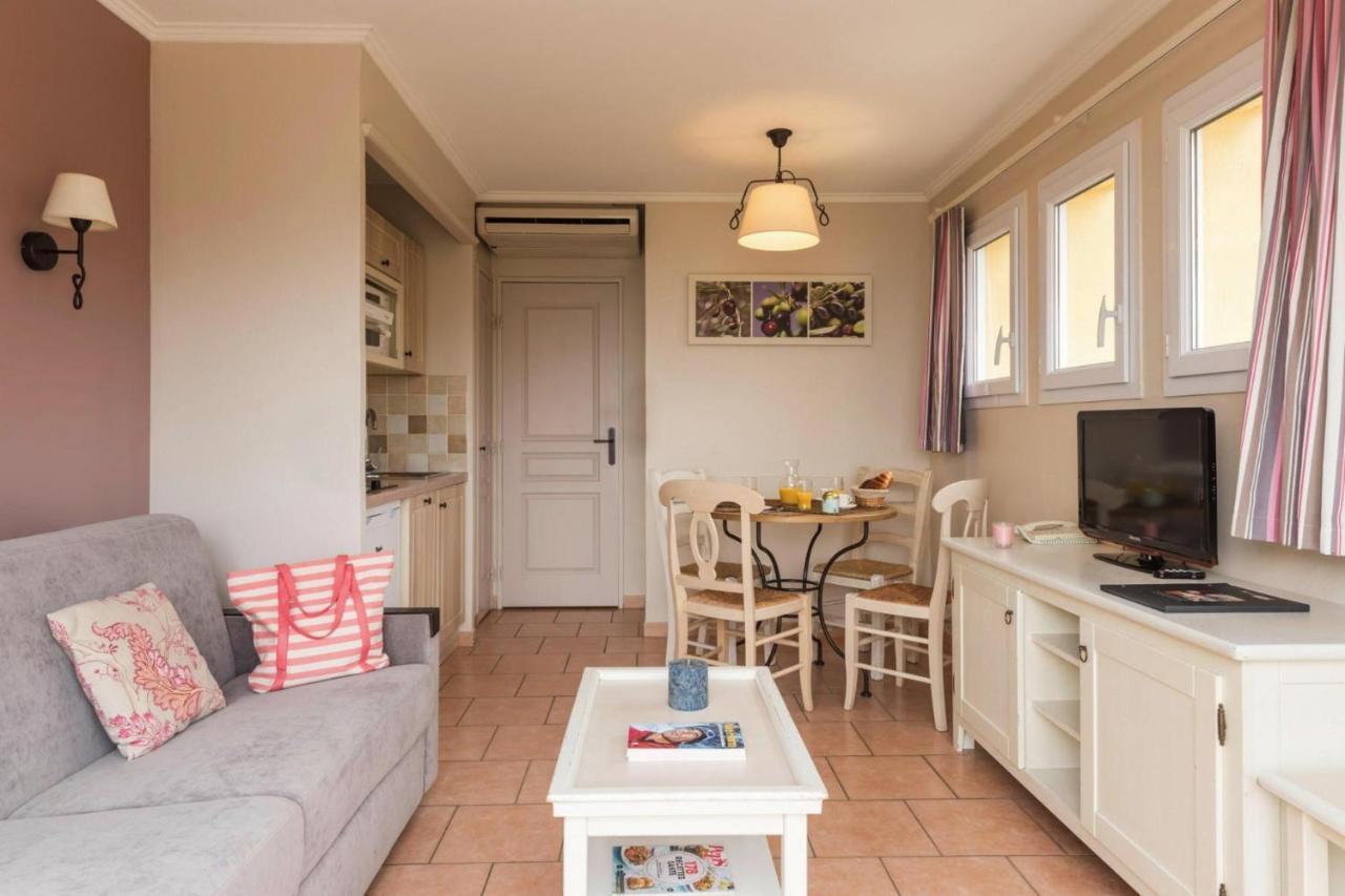 Residence Pierre & Vacances Premium Les Calanques Des Issambres Les Issambres Exterior foto